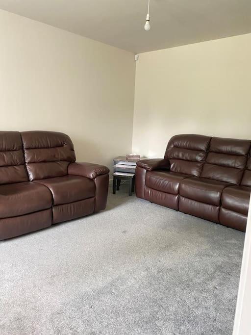 4-Room Detached Furnished Home With Parking Leicester Exterior photo